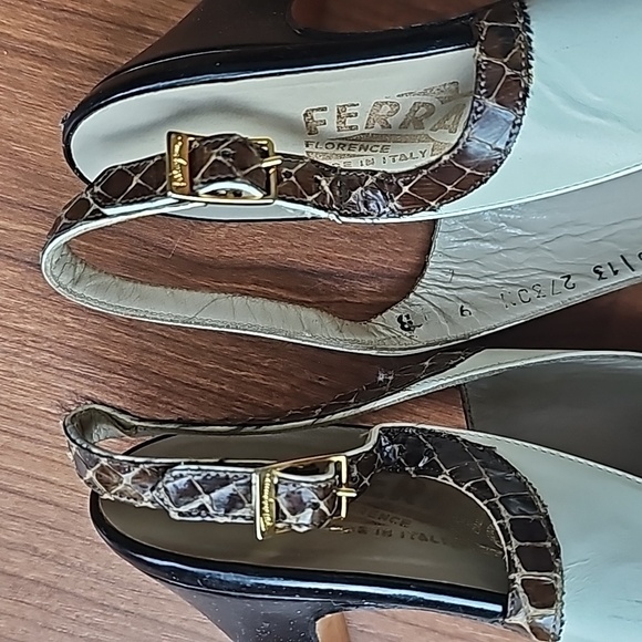 Salvatore Ferragamo Vintage Snakeskin trimmed short heel shoe Size 9 B - Picture 6 of 10